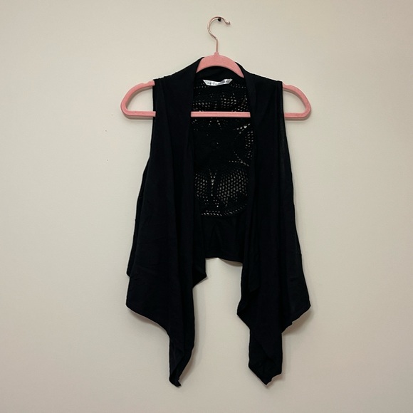 Peter Nygard Black Crochet Back Shawl - Picture 1 of 8